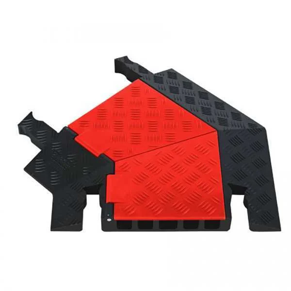Cable Protector 45 Left, Hinged, 5 Channel