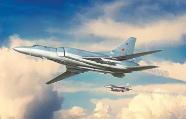 Tu22M2 Backfire-B Strategic Bomber 1/72 Italeri